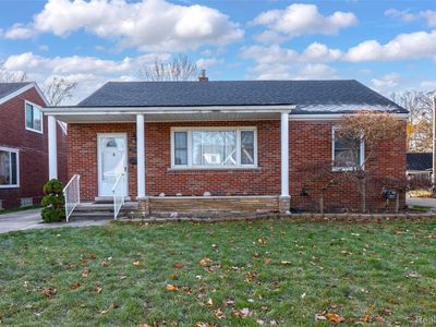 15560 Charles R Ave, Eastpointe, MI, 48021
