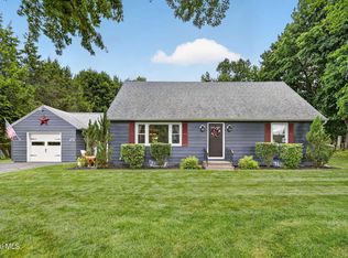 29 Northern Court, Troy, NY 12180