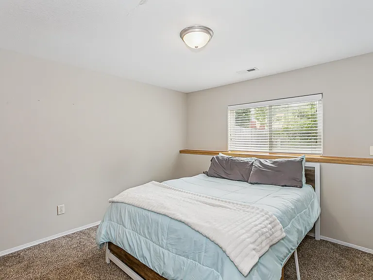 864 S Sunset Cir — Photo 27