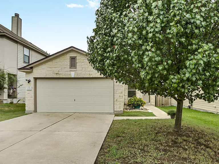 2322 Kuykendall Dr — Photo 1