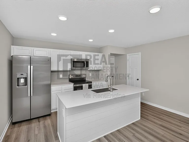 4319 NW 13th St — Photo 11