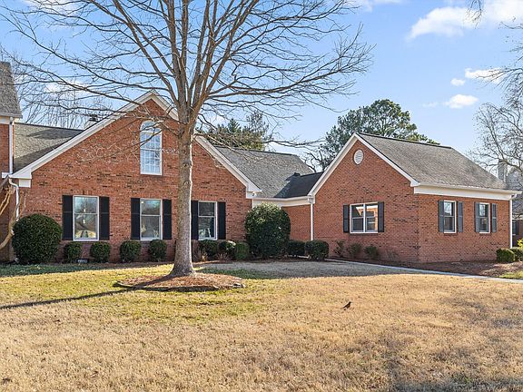 2nd image of 1421 Heritage Landing Dr