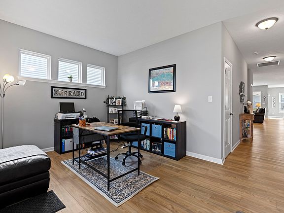 4th image of 107 Hovden Dr