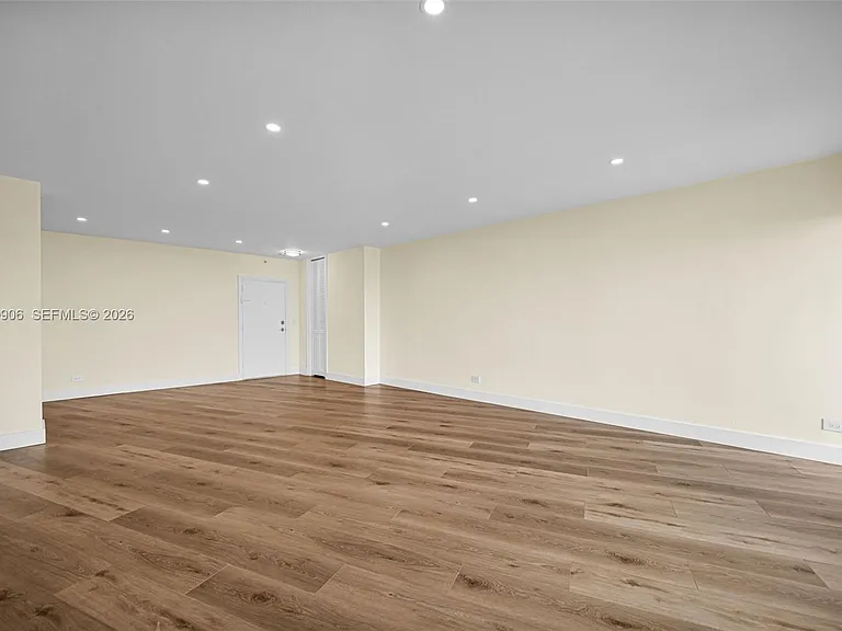 2451 Brickell Ave #5G — Photo 43