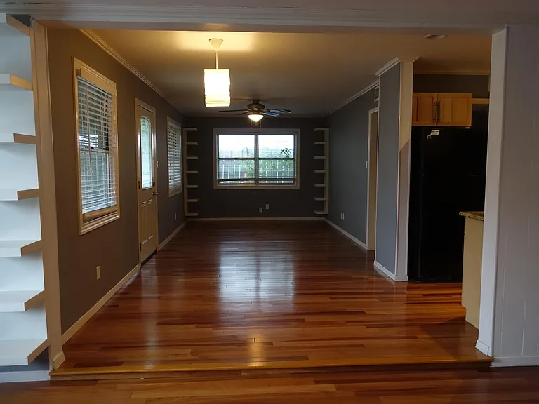 5311 Sunshine Dr — Photo 38