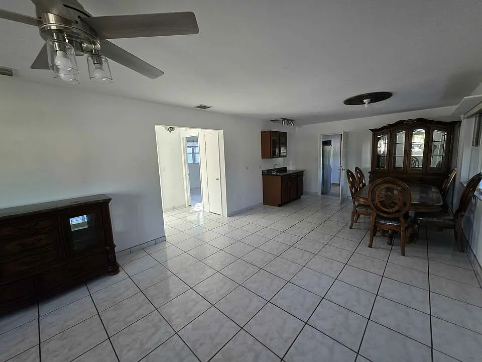 4 bed, 1476 sqft, $3,500 — Photo 3