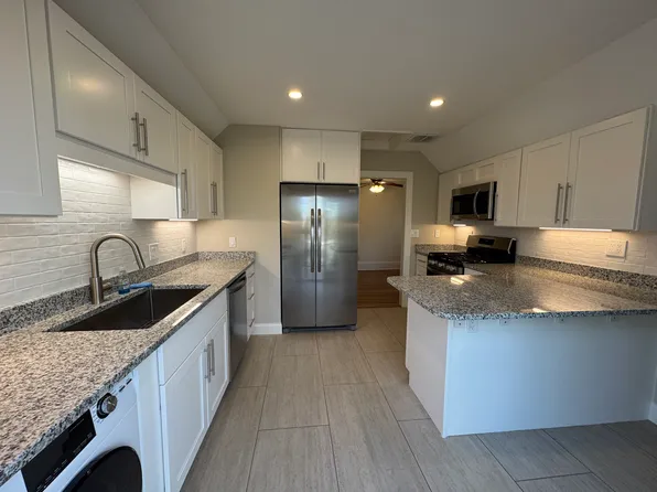 1411 Williamson St #2, Madison, WI 53703