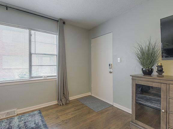2nd image of 4108 Clark Ave APT 1