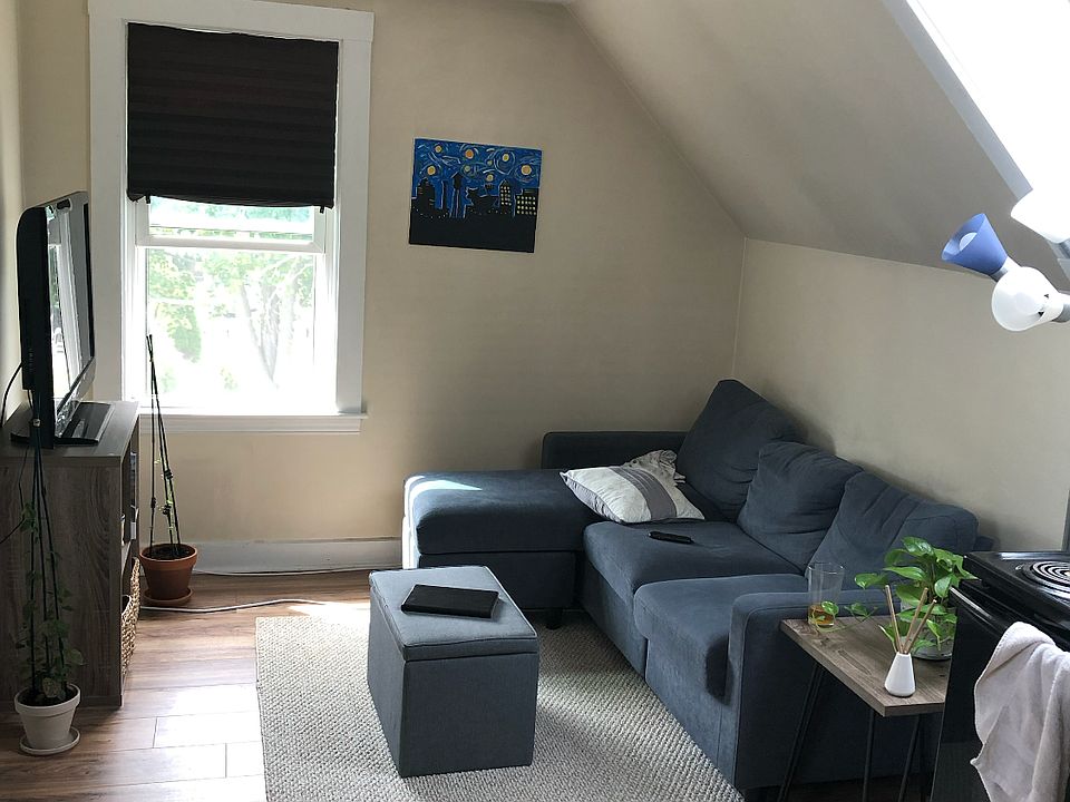 1st image of 58-60 Waverly St #3