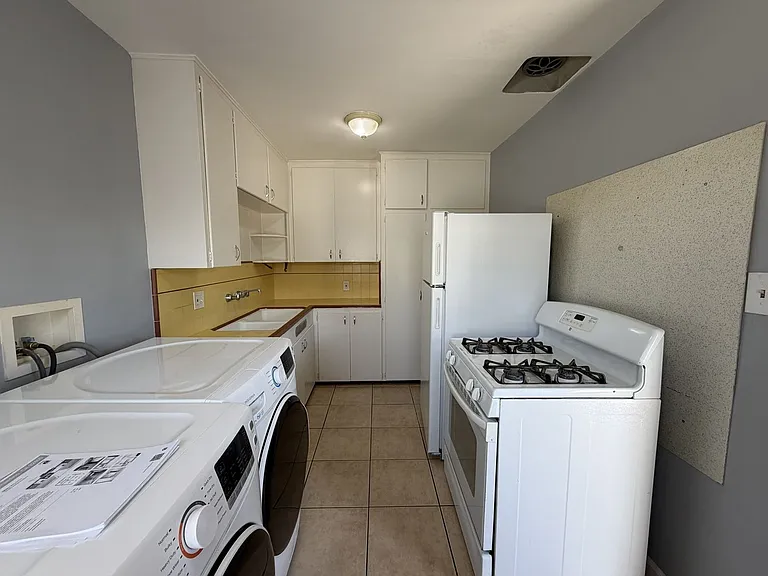 1283 N Sierra Way #1283 — Photo 6