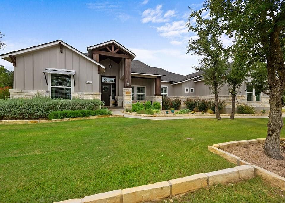 1st image of 241 Oak Hill Dr