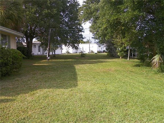 3rd image of 1432 Lakeview Dr