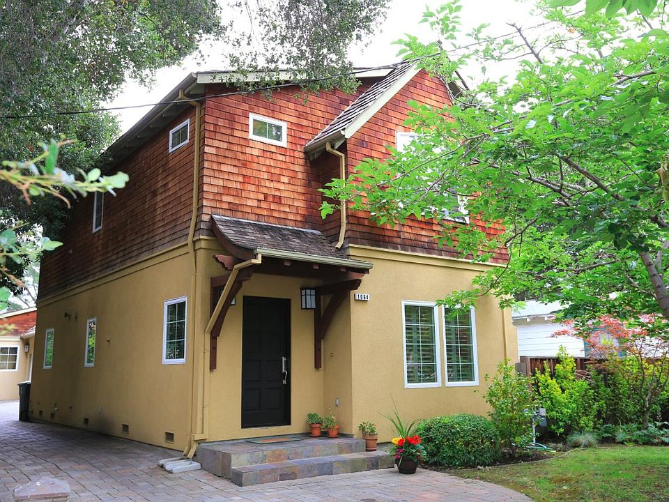 1st image of 1064 Laurel St