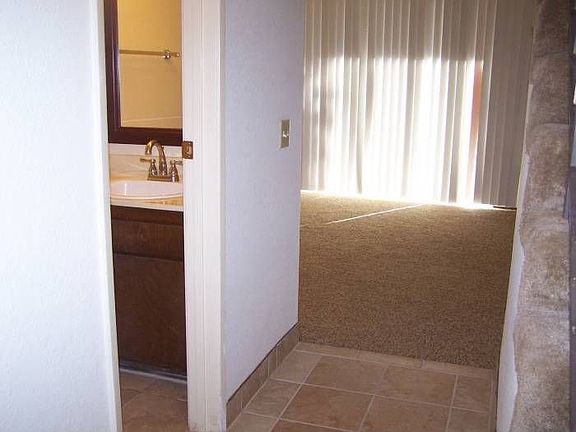 Half Bath-Living room