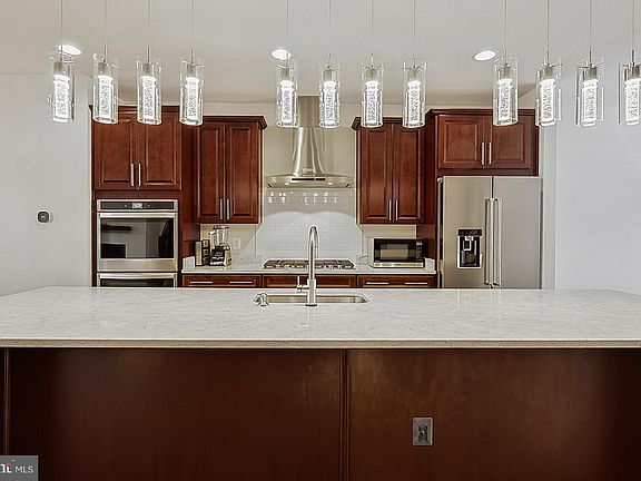 4th image of 6230 Almerico Pl