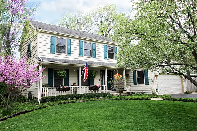 34 Clayton Ave photo 1