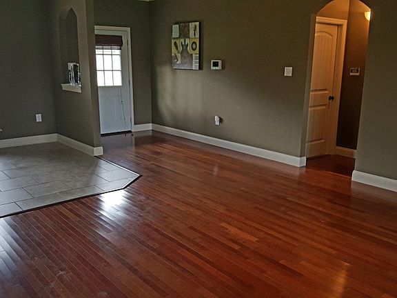 2nd image of 28948 Willow Lake Dr