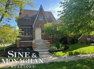 442 Manor St, Grosse Pointe Farms, MI 48236
