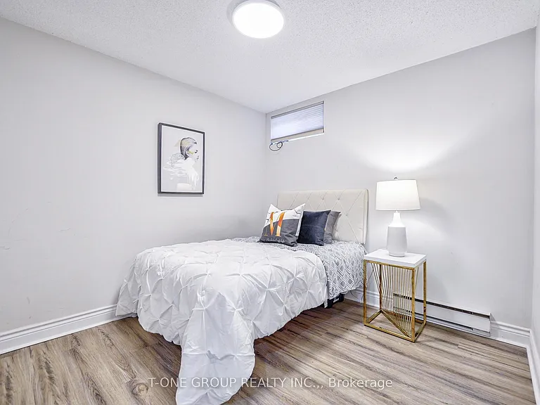 18 Castle Hill Dr — Photo 5