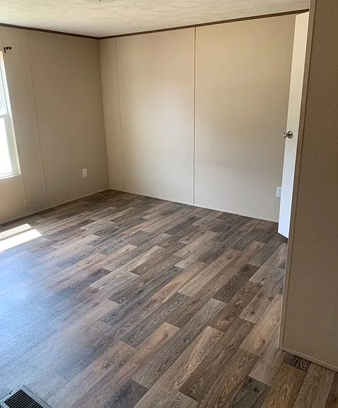 2187 Highway 425 N #33 — Photo 9
