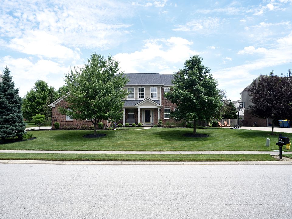 Desirable Saddle Creek S.