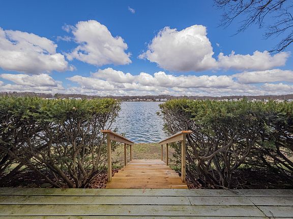 4th image of 1759 S Crooked Lake Dr