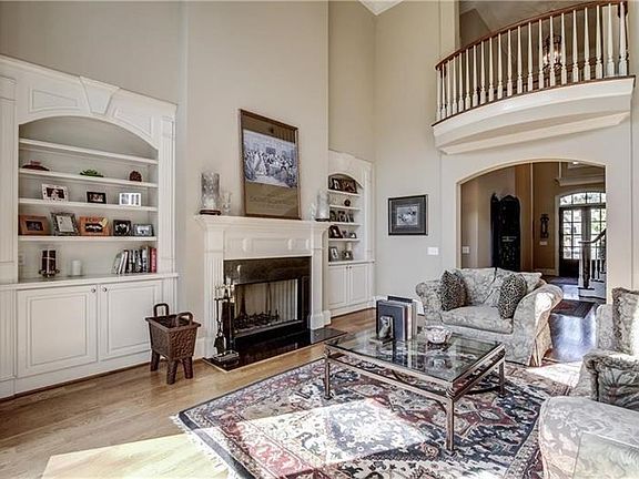 5th image of 3955 White Horse Ln SE