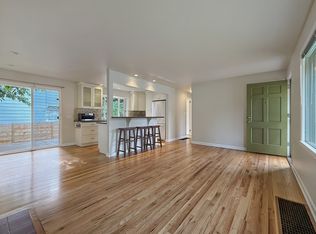 10715 Dayton Ave N, Seattle, WA 98133