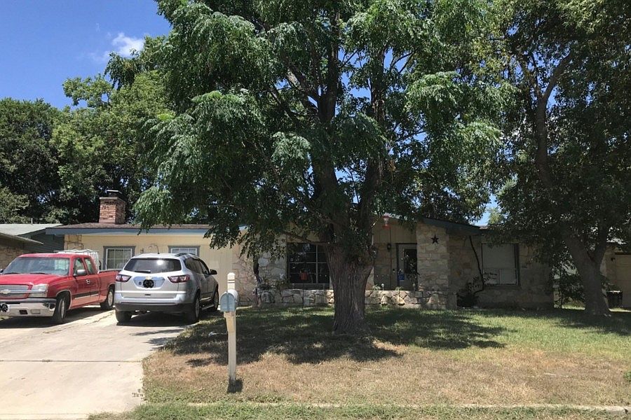 1st image of 417 E Lindbergh Blvd