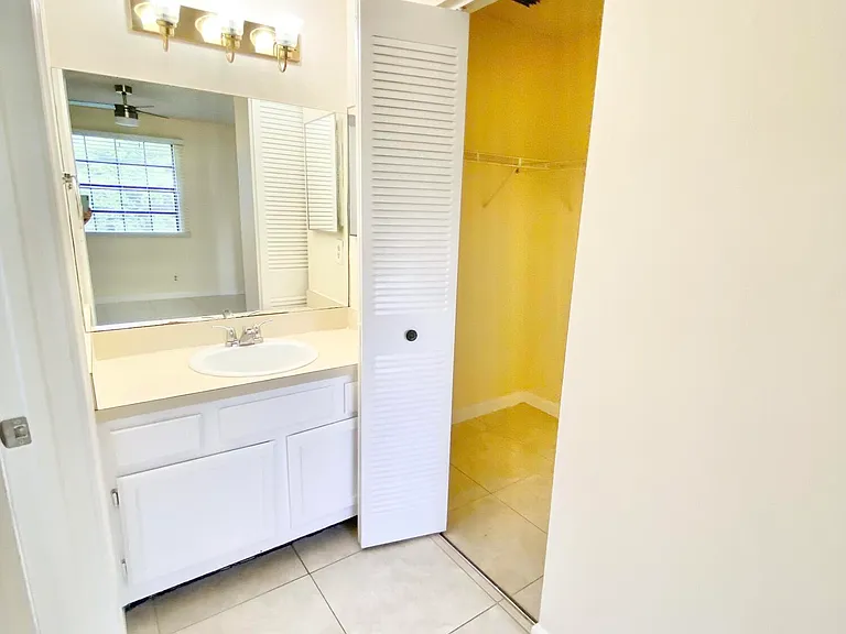 3151 Leewood Ter #L229 — Photo 5