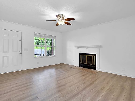 3rd image of 3161 Trails End Ln