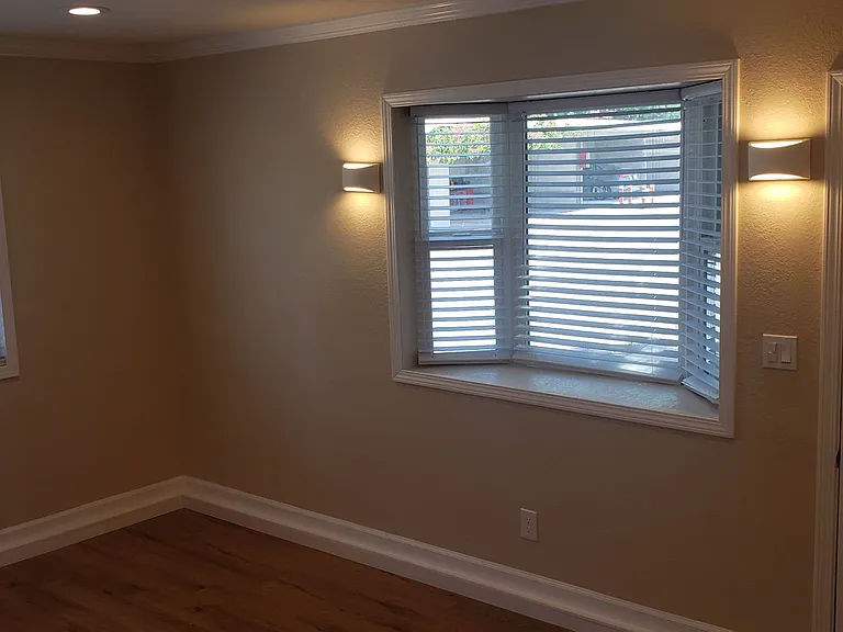 All Single Story Apartment Community — Photo 52