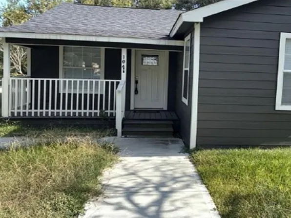 104 Mesquite St, Louise, TX 77455
