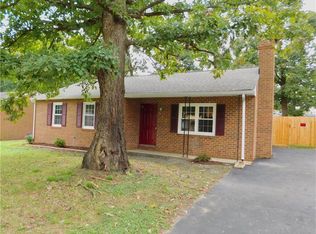 812 Pebble Ct, Richmond, VA 23224