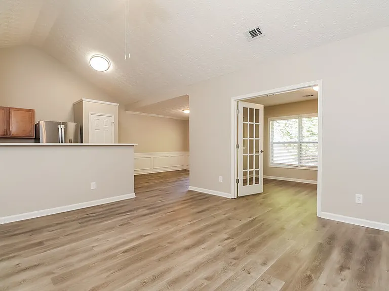 3116 Baywood Ct — Photo 4