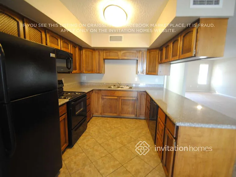 9214 W Cortez Ave — Photo 4