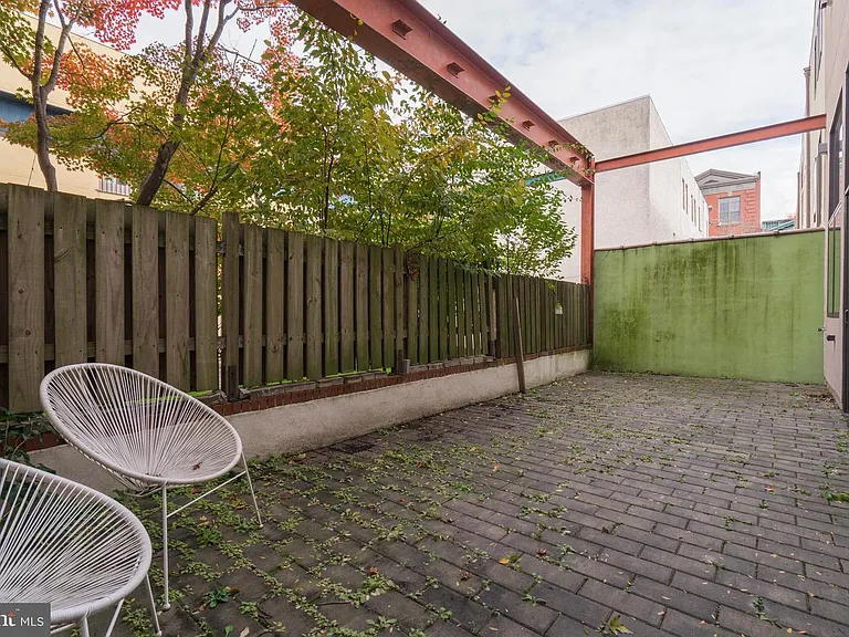 313 Fulton St — Photo 10