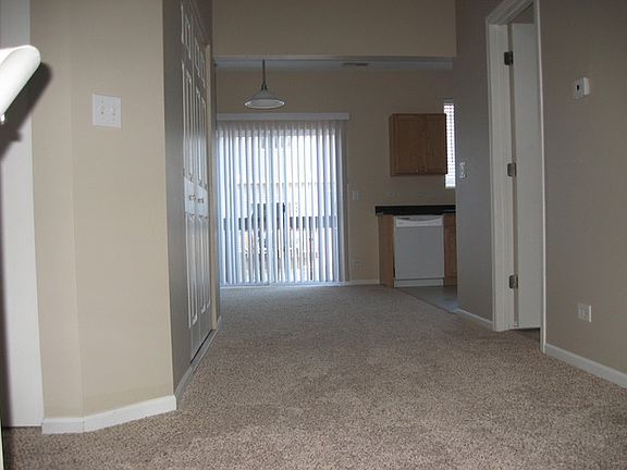 4th image of 794 Cherry Creek Dr