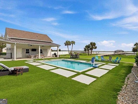 4th image of 102 Talahi Island Ln