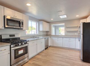 6743 E Cooper St, Tucson, AZ 85710