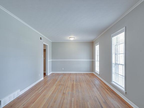 3rd image of 1863 Dorrie Ln
