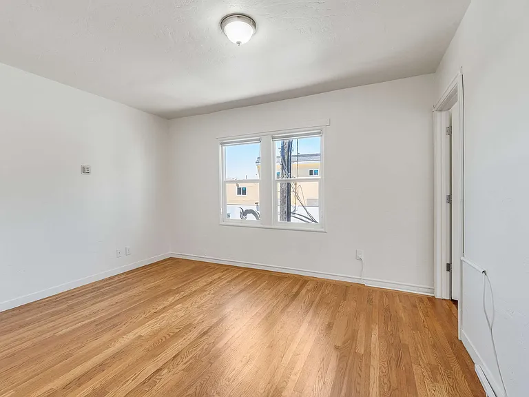 2339 Adeline St — Photo 17
