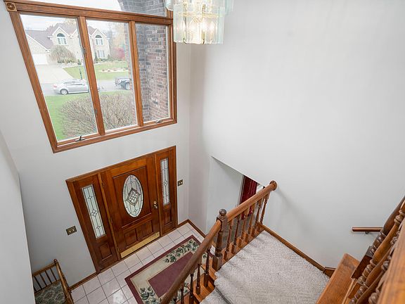 4th image of 3220 Woodland Ct N