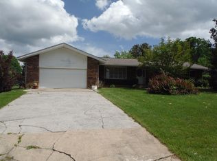 415 Lakeside Dr, Corbin, KY 40701