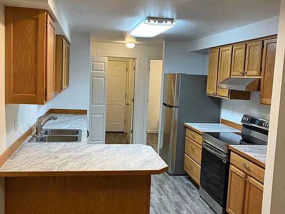 3rd image of 407 N 5th Ave SW