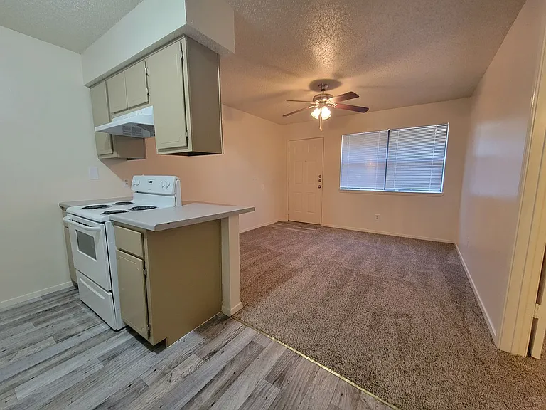 Gant Apartments — Photo 13