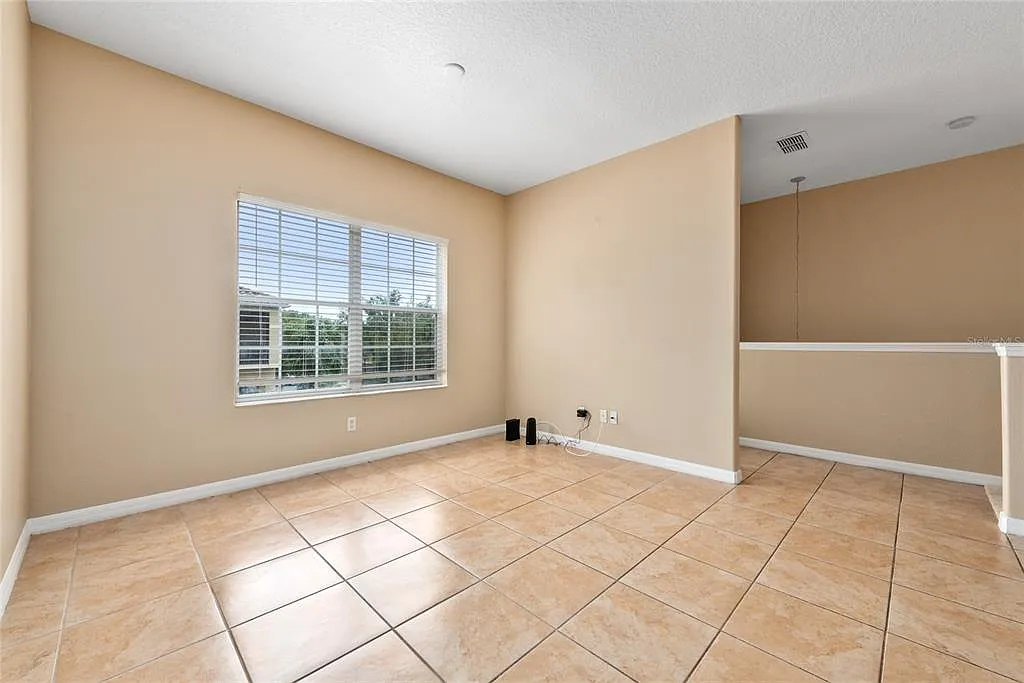 2 bed, 2.0 bath, 1015 sqft, $1,700 — Photo 4