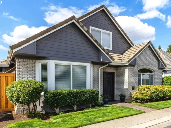 3390 Lake Wood Dr, Eugene, OR 97408