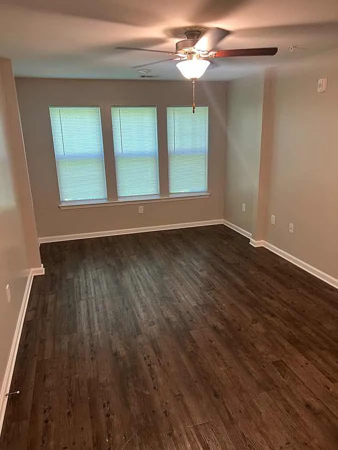 Dove Place — Photo 3