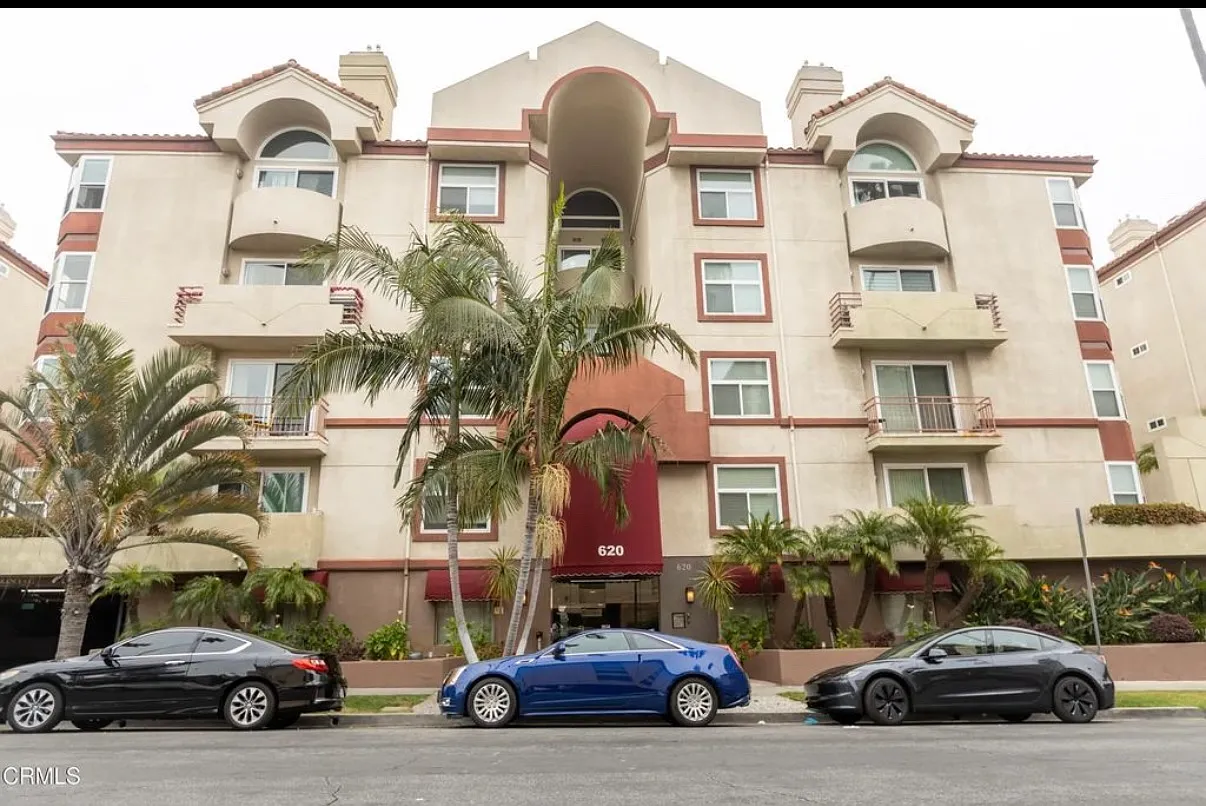 1 bed, 670 sqft, $1,999 — Photo 1